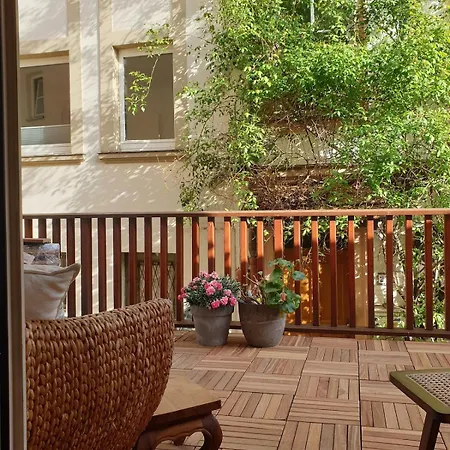 Altstadtwohnung Mit Schoener Terrasse *